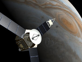Raumsonde Juno über dem Jupiter
