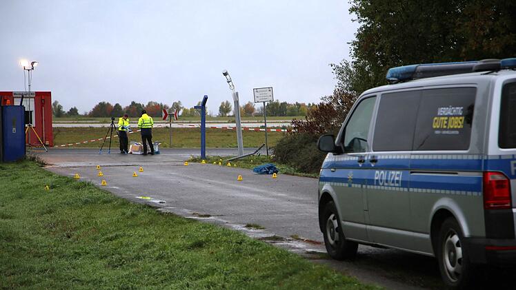 Polizeieinsatz am Flughafen Leipzig/Halle - Zaun besch&auml;digt