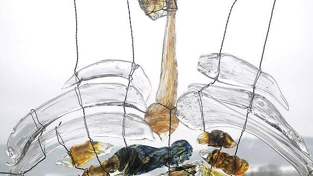 Glaskunst von Wilfried Radtke wird ab 20. M&auml;rz in einer Schaufensterausstellung in Stadtsteinach zu sehen sein. Er&ouml;ffnung ist um 18 Uhr.