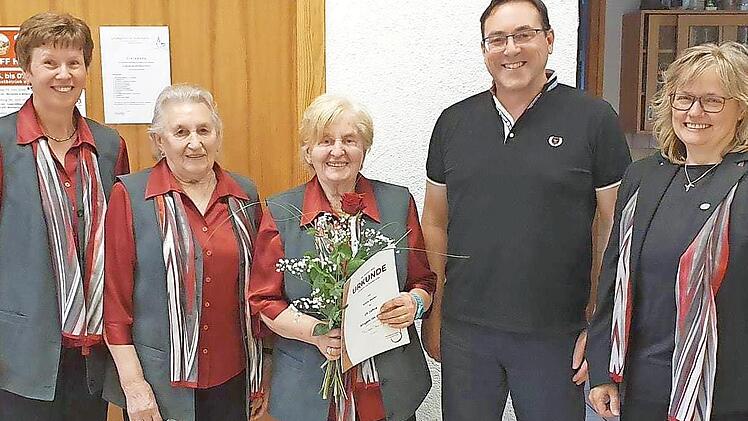 Monika Wei&szlig;, Notburga Brehm, Hilde Rudel, Matthias Kramer, Gudrun Kraus (von links)