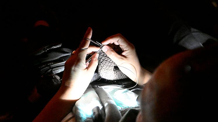 Mit Stricknadel und Wollkn&auml;uel ins Kino