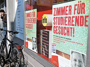 Problem Zimmersuche - für Studenten ist es gerade zu Semesterbeginn schwierig, ein bezahlbares Dach über dem Kopf zu finden.  Foto: Haid/dpa