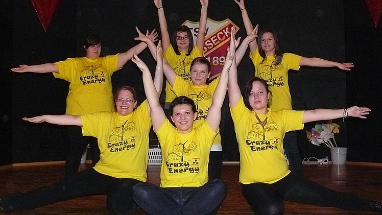 Die Pressecker "Crazy Energy Dancers" entführten ins Weltall. Foto: Klaus-Peter Wulf