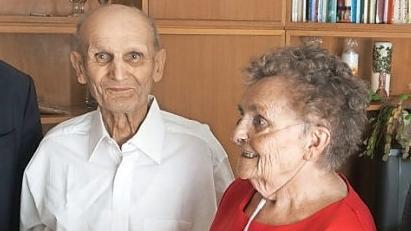 60 Jahre verheiratet sind Kassian und Eusebia Barth.  Foto: Simon Albrecht