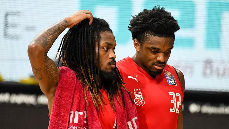 Ratlose Bamberger Kreativabteilung nach dem Ausscheiden: Paris Lee (links) und Retin Obasohan Daniel Löb / POOL via Eibner-Pressefoto / Michael Memmler