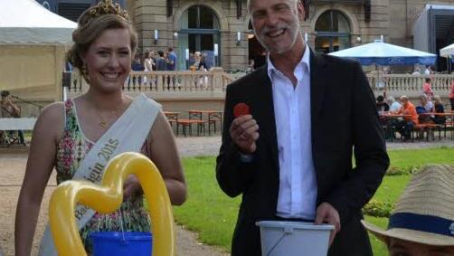 Prominente Losverkäufer Foto: Peter Rauch