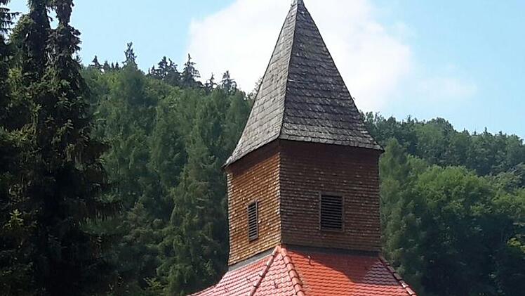 Eines der ältesten sakralen Bauwerke in der Region ist die kleine Kirche von Heiligkreuz. Lange Zeit mussten die Türen für die Gläubigen verschlossen blieben.Rolf Pralle