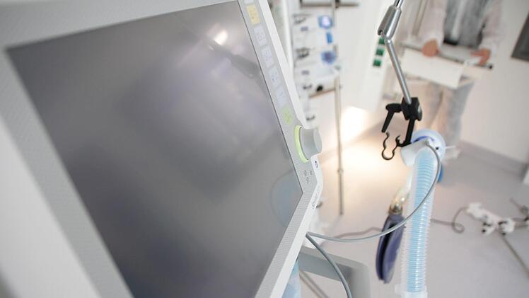 In die Räume der neuen Intensivstation am Kreiskrankenhaus St. Anna in Höchstadt   wurde millionenschwer investiert. Foto: Christian Bauriedel