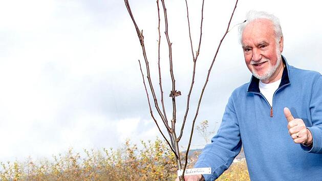 Jupp Schr&ouml;der ist unseren Lesern l&auml;ngst als Gartenexperte ans Herz gewachsen. Auch auf unserer Facebook-Seite ist er mit seinen Tipps ein gefragter Mann - er hat schon &uuml;ber 5000 Fans. Foto: Klaus Gagel