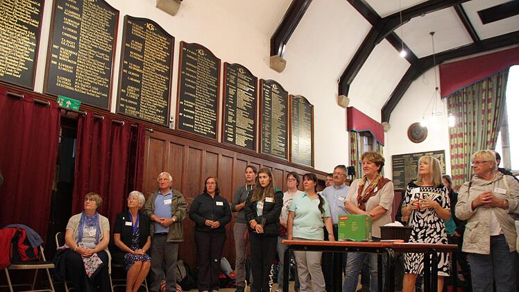 Herzlicher Empfang der Reisegruppe aus Bad Brückenau in der Partnerstadt Kirkham; Foto: Ulrike Müller