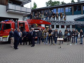 Mit einem Tag der offenen Tür, Musik der Garitzer Jugendfeuerwehrkapelle und diversen Schauübungen wurde der 20. Geburtstag der "neuen Kissinger Feuerwache" gebührend gefeiert. Foto: Peter Rauch