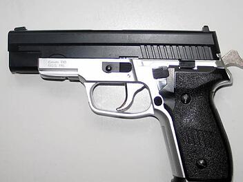 Symbolbild: Polizeipr&auml;sidium Niederbayern dpa/lby