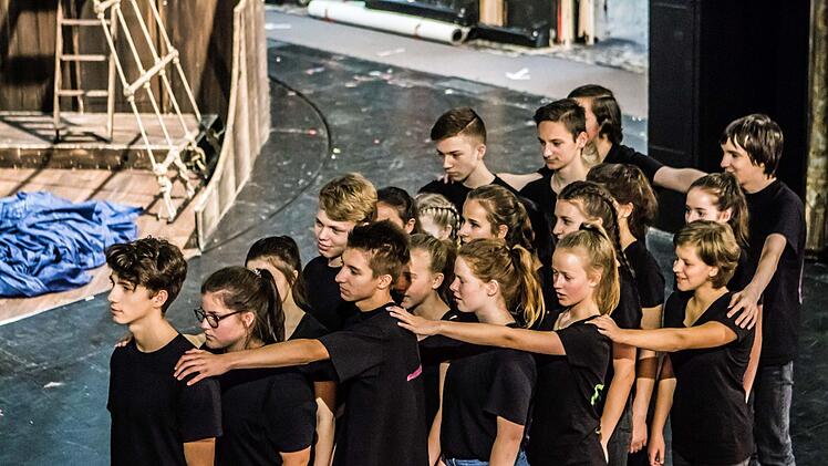 Das Gymnasium Albertinum zeigte die Eigenproduktion "Macht - fremd - Angst".Foto: Jochen Berger