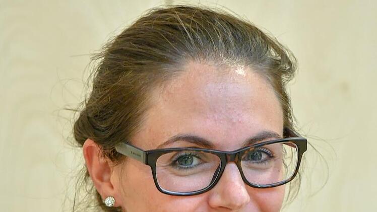Melanie Altenfeld: Betreuerin und zuständig für Booking