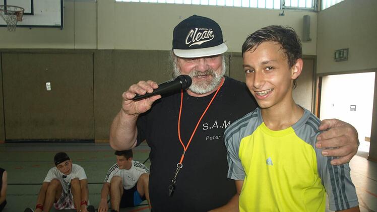 Peter Iberl (links) ist bei der Aktion federführend.