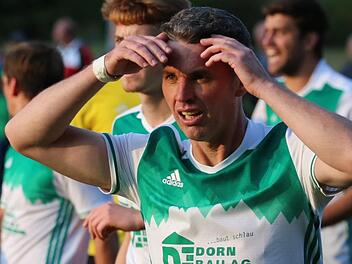 Thorsten Seufert muss als Trainer des Bezirksligisten SV Riedenberg am Saisonende gehen.Sebastian Schmitt