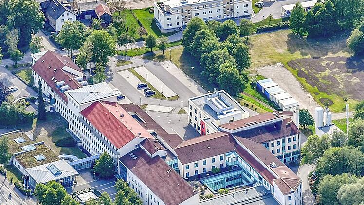 Die Juraklinik Scheßlitz ist Sitz der Verwaltung der Krankenhausgesellschaft (GKG). Foto: Ronald Rinklef