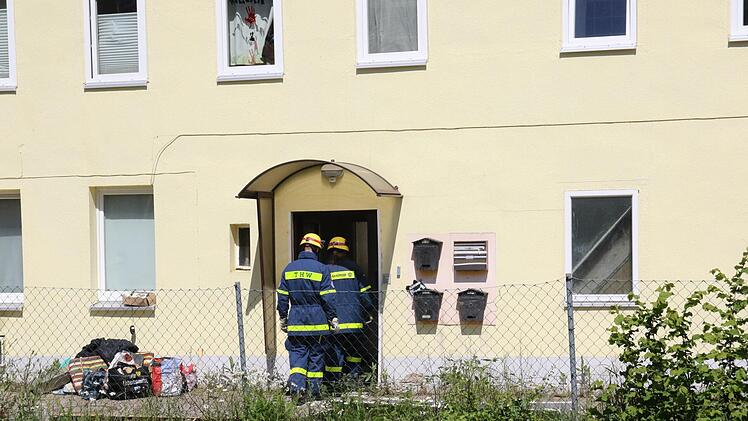 Ein hoher Sachschaden im sechsstelligen Bereich entstand bei einem Brand am Montagvormittag im Kanonenweg in Coburg. Foto: Michael Stelzner