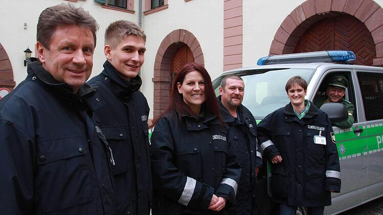 Die Hammelburger Sicherheitswacht bei der Einführung in ihr Ehrenamt Foto: Carmen Schmitt