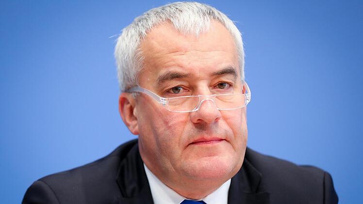 Bayerns Kultusminister Ludwig Spaenle (CSU)  Nietfeld/dpa