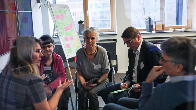 Denkwerkstatt "Bamberg 2050": Blick auf den Workshop "Wie lernen und kommunizieren wir?". Foto: Barbara Herbst