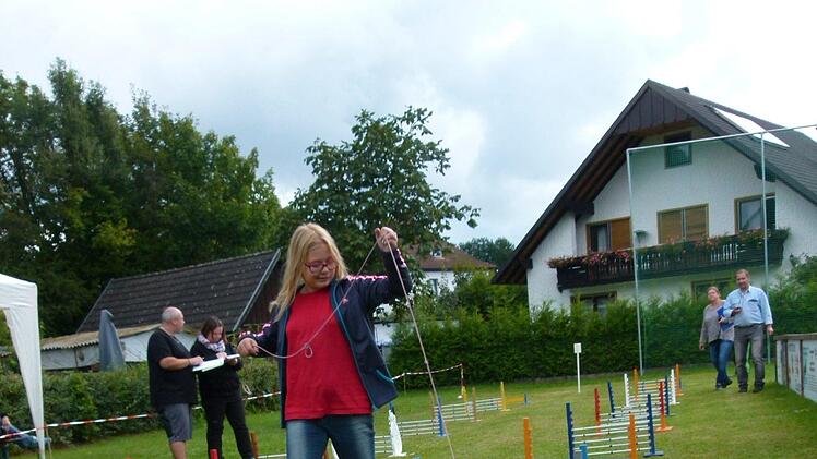 Die Kaninchen erwiesen sich als sehr talentierte Hürdenläufer. Fotos: Doris Weidner