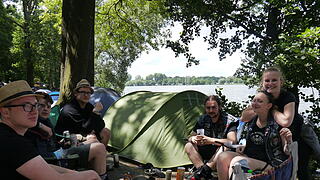 Zweiter Tag bei Rock im Park: Was geht auf dem Zeltplatz ab?
