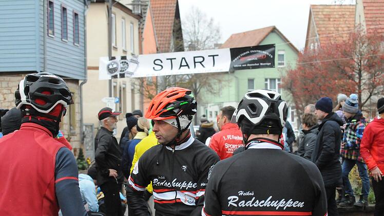 Szenen vom Fuschter Silvesterlauf.ssp
