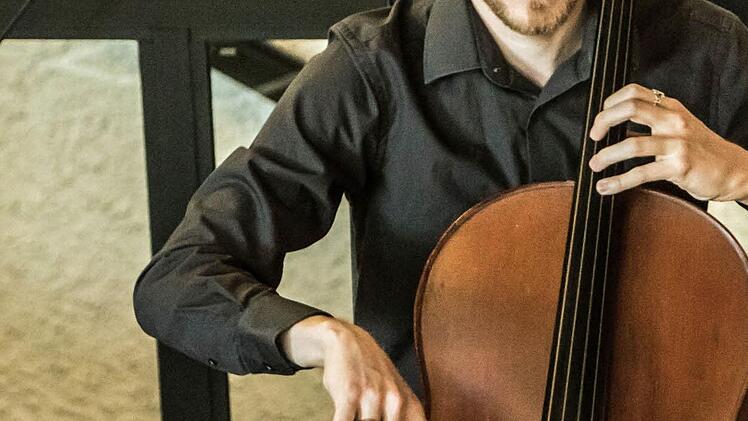 Der "Fränkische Theatersommer" gastierte mit dem Musical "Das Orangenmädchen" im Rathaussaal von Rödental .Foto: Jochen Berger