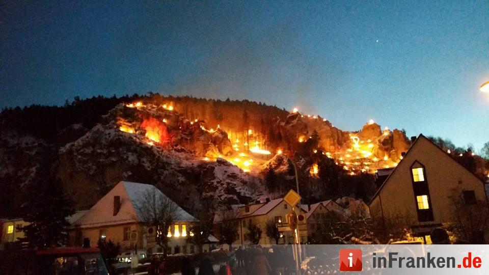 Beschluss der Ewigen Anbetung in Pottenstein - Lichterfest  in der Fränkischen Schweiz