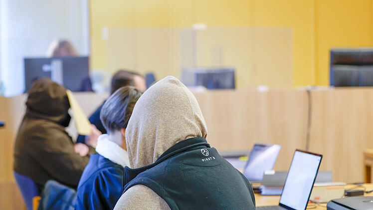 Prozess wegen mutma&szlig;lichem sexuellen Missbrauchs von Schutzbefohlenen