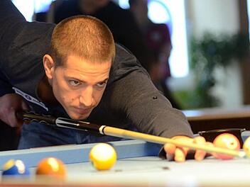 Der deutsche Vizemeister Nicolas Ottermann zog wie erwartet ins Finale ein und trumpfte dort nach verlorenem ersten Satz auf. Fotos: herzopress