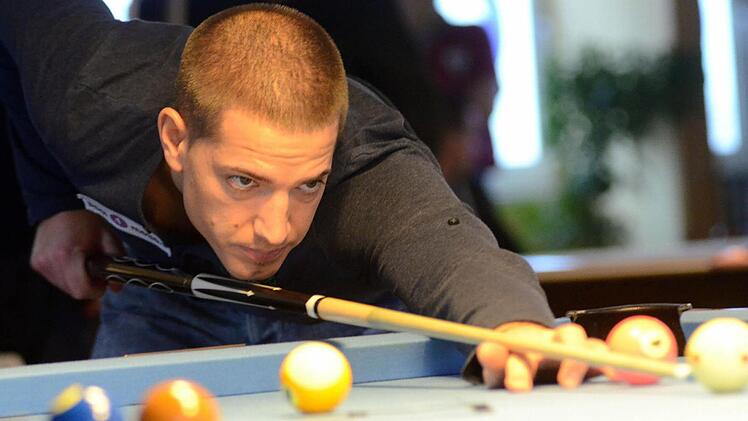 Der deutsche Vizemeister Nicolas Ottermann zog wie erwartet ins Finale ein und trumpfte dort nach verlorenem ersten Satz auf. Fotos: herzopress