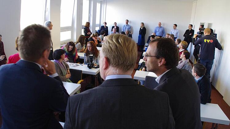 Groß war der Andrang im Seminarraum. Foto: Marco Meißner