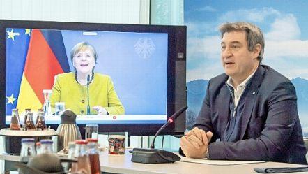 Kanzlerin auf dem Schirm: Markus Söder