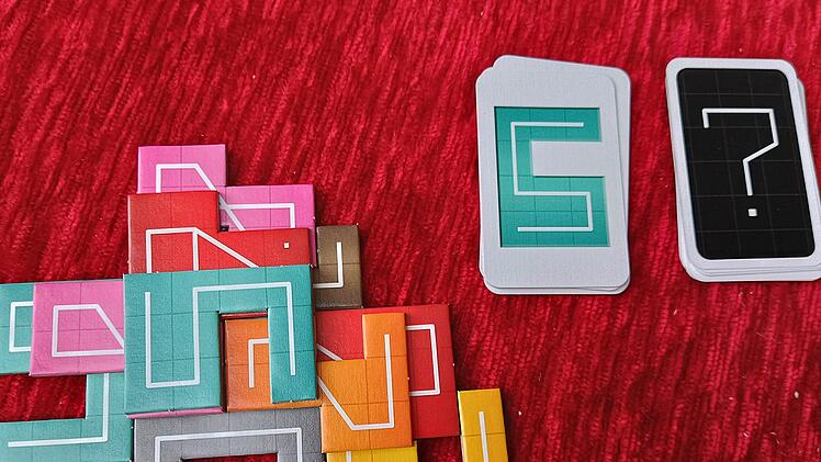 Spiele-Test "NMBR9": Cleveres Zahlenstapeln