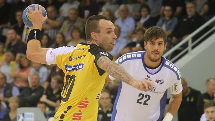 Florian Billek ist schon wieder auf Betriebstemperatur: Im Heimspiel gegen Bietigheim gelangen dem Rechtsaußen zehn Treffer.  Foto: Timo Geldner