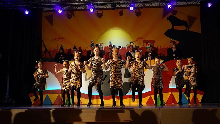 Die Bambini-Garde aus Steinach.Garry Gridley