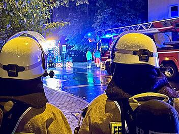 Bewohner löscht Brand in Mehrfamilienhaus in Bayreuth