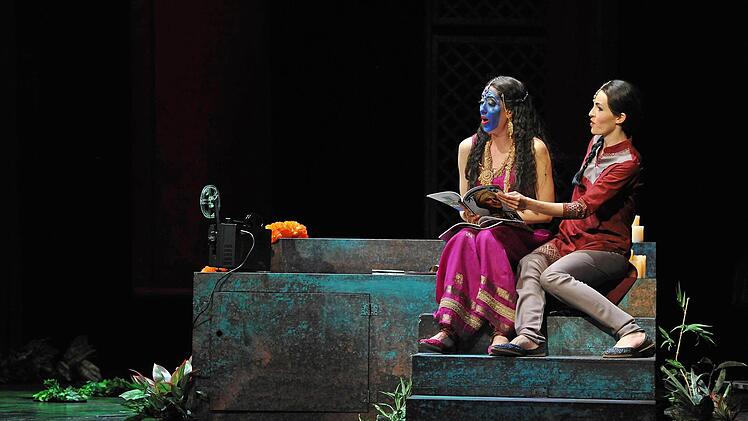 Szene aus Léo Delibes "Lakmé" am Landestheater CoburgFoto: Andrea Kremper