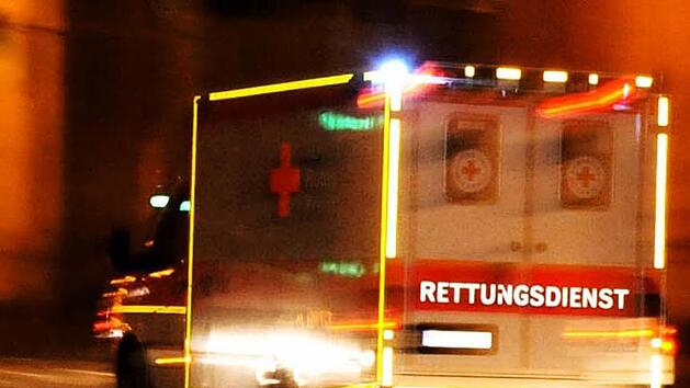 Auf einer Verkehrskreuzung bei Iphofen kam es am Sonntagabend zu einem Verkehrsunfall.