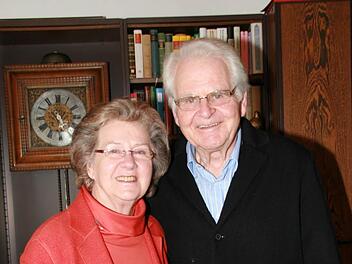 Eberhard Becker hat gemeinsam mit seiner Frau Ruth vor 30 Jahren die Kulmbacher Becker-Stiftung gegründet.Archiv/Dagmar Besand