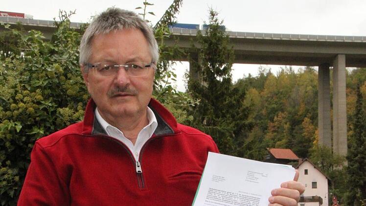 Ortssprecher Dieter Seban lebt wie viele Römershager mit der Autobahn. Er unterstützt die Resolution der betroffenen Bürger. Foto: Ulrike Müller