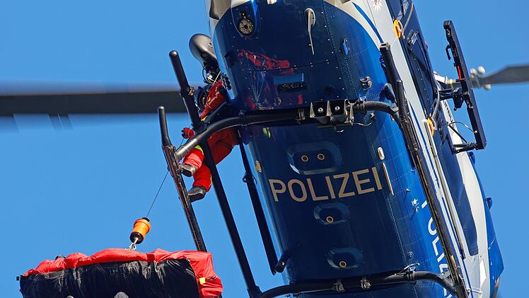 Bergwacht-Übung mit Hubschrauber