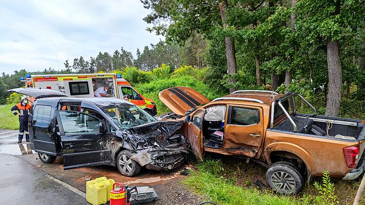 Mehrere Verletzte bei Verkehrsunfall