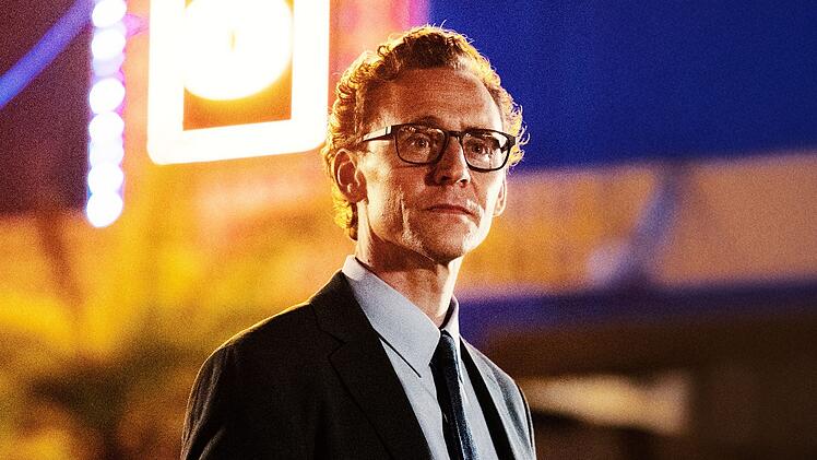 "The Life of Chuck" (Bild, mit Tom Hiddleston) startete k&uuml;rzlich in den Kinos. In einem Kritiker-Ranking der besten Stephen-King-Adaptionen landet das Drama auf Platz acht.