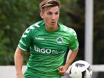 Nico Geyer verlässt die SpVgg Greuther Fürth II und schließt sich zur neuen Saison der DJK Don Bosco Bamberg an. Sportfoto Zink
