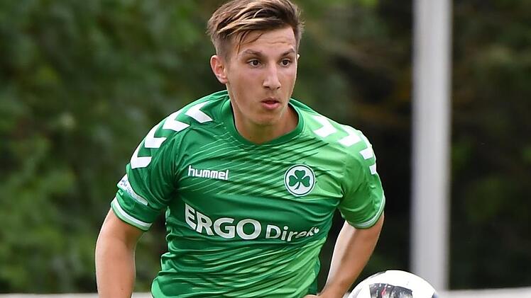Nico Geyer verlässt die SpVgg Greuther Fürth II und schließt sich zur neuen Saison der DJK Don Bosco Bamberg an. Sportfoto Zink