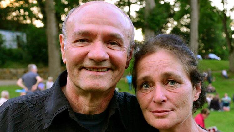 Schauspielerin Christine Hadulla und der Schauspieler Peter Hub gestalten die Nacht der Poesie.Fred Rautenbergf