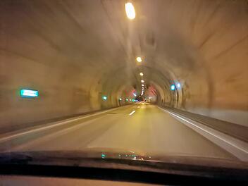 A70: Autobahntunnel "Schwarzer Berg" bei Eltmann zwischen Schweinfurt und Bamberg